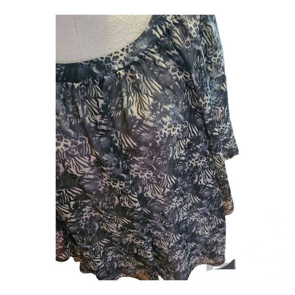 Lilly Lou, Small black and cream animal print. Sheer - Picture 2 of 4